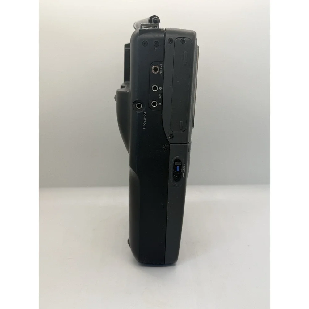 VTG Sony Video Walkman GV-200 Video 8 TV Recorder Player Grey NTSC Retro Y2K